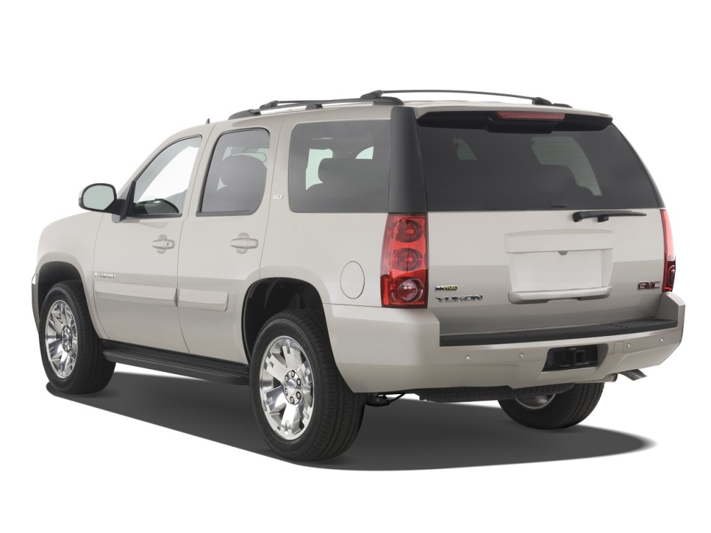 Image 2009 GMC Yukon 2WD 4 door 1500 SLT W 4SA Angular Rear Exterior 