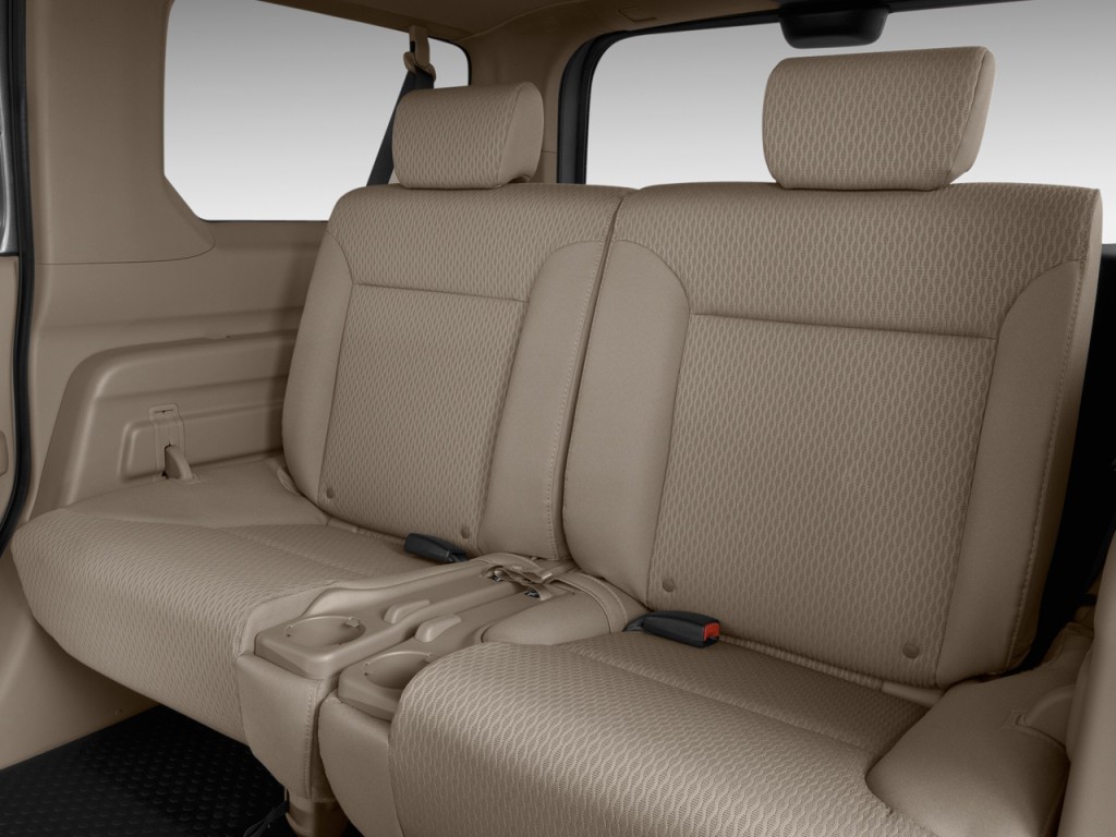 Image: 2009 Honda Element 2WD 5dr Auto LX Rear Seats, size: 1024 x 768
