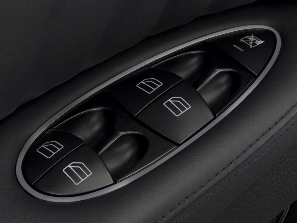 2009 mercedes benz e class 4 door sedan 6 3l amg rwd door controls_100242583_l