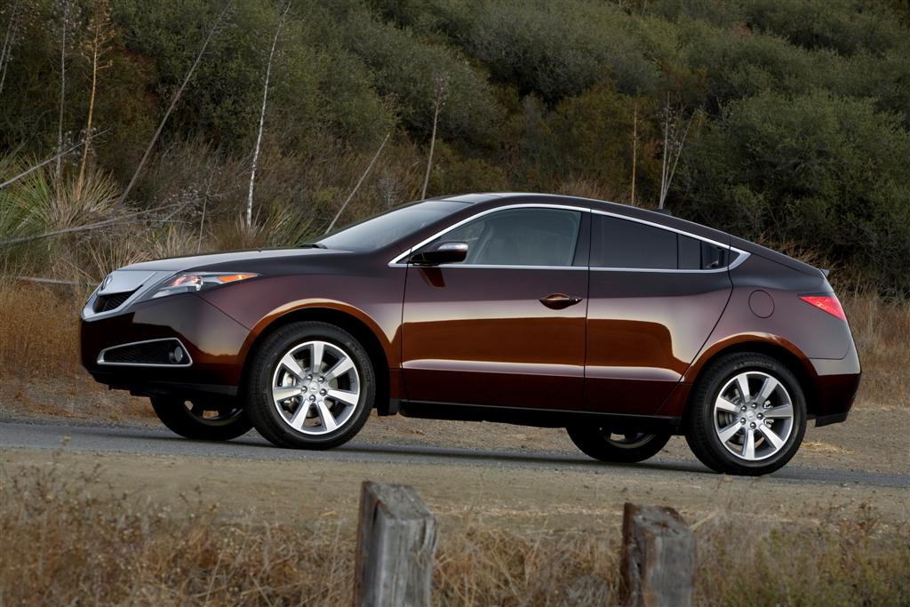 Production 2010 Acura ZDX Debuts at Orange County Auto Show lead image
