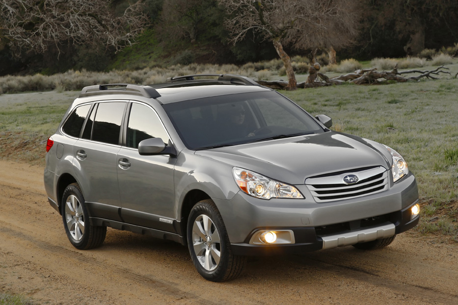 2010 subaru outback pictures
