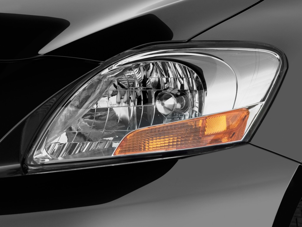 Image: 2010 Toyota Yaris 4-door Sedan Auto (Natl) Headlight, size: 1024 ...