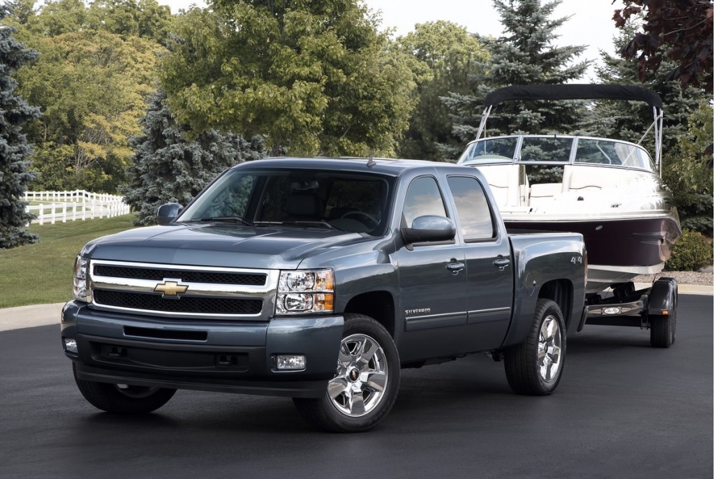GM's Pickup Inventory Approaches Troubling Levels