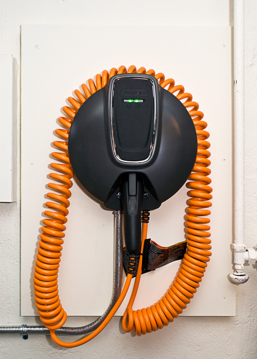 Your Ultimate Guide To Electric Car Charging Etiquette