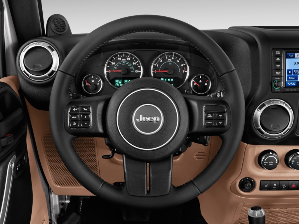 Image: 2012 Jeep Wrangler Unlimited 4WD 4-door Sahara Steering Wheel