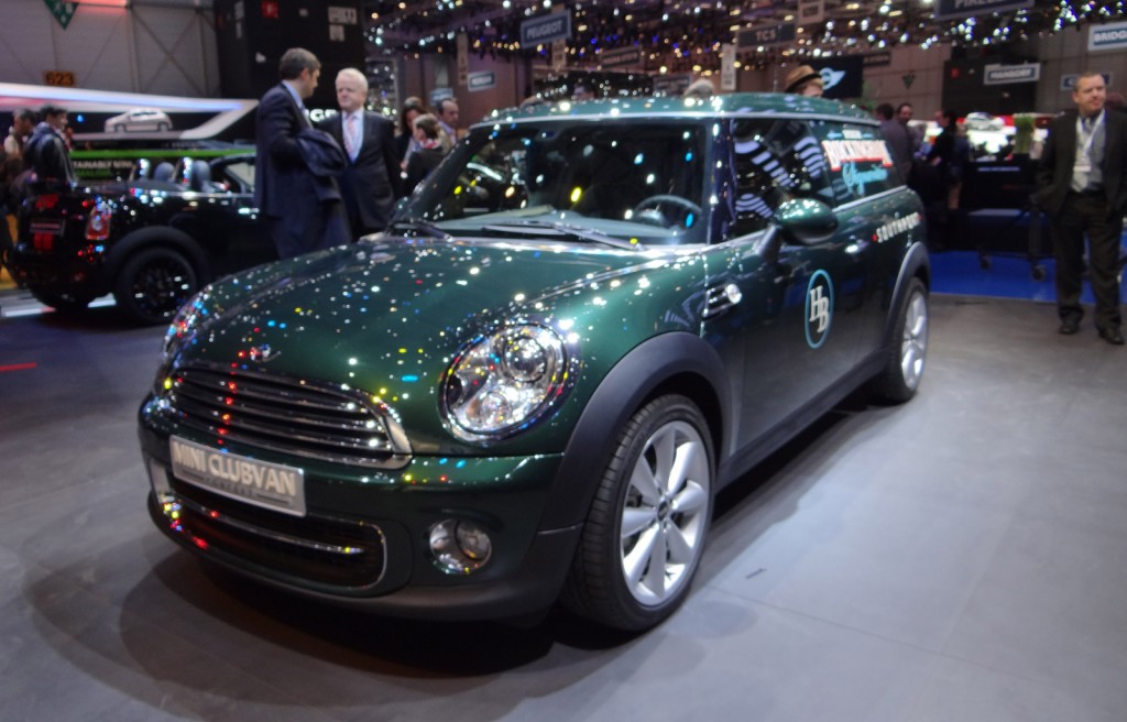 2012-mini-clubvan-concept-live