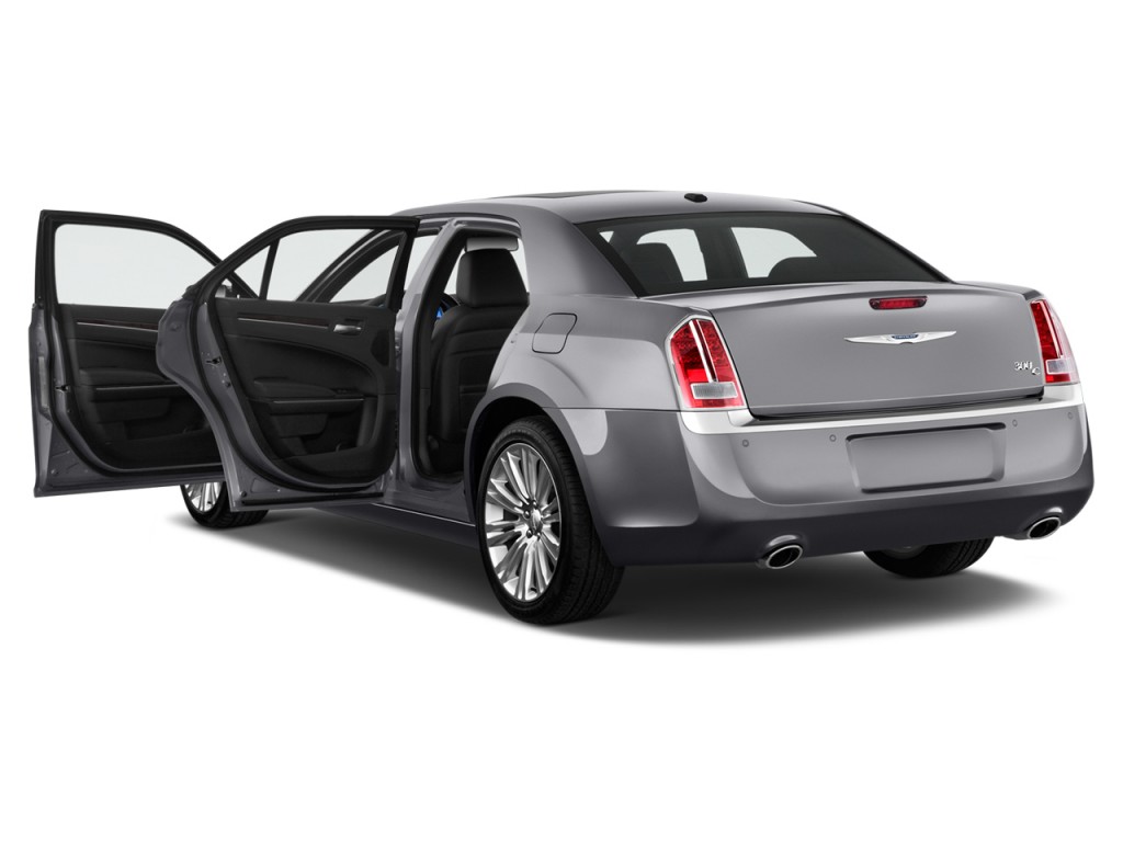 Image 2013 Chrysler 300 4door Sedan AWD Open Doors, size 1024 x 768