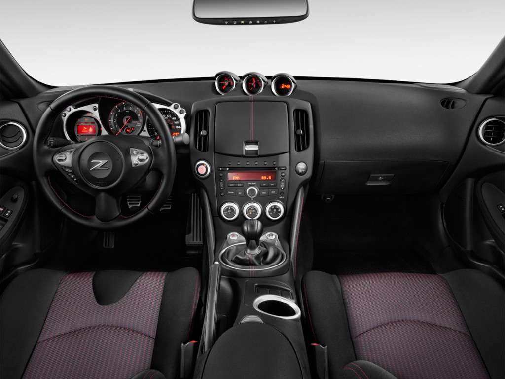 Image: 2013 Nissan 370Z 2-door Coupe Manual NISMO Dashboard, size: 1024