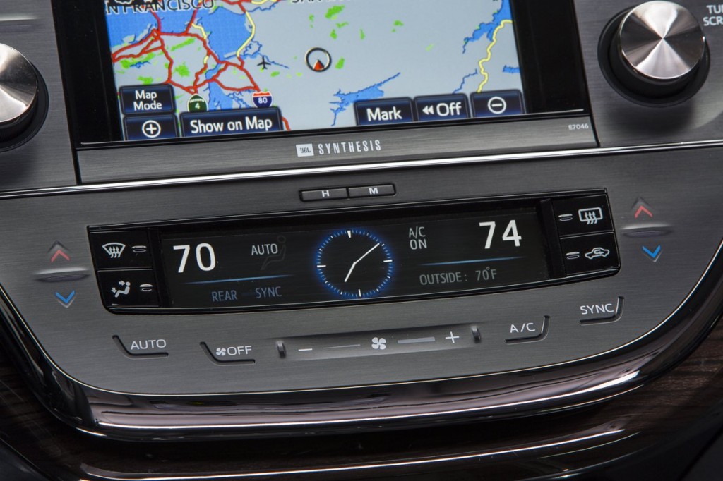 The Worst New-Car Features Of 2013 lead image