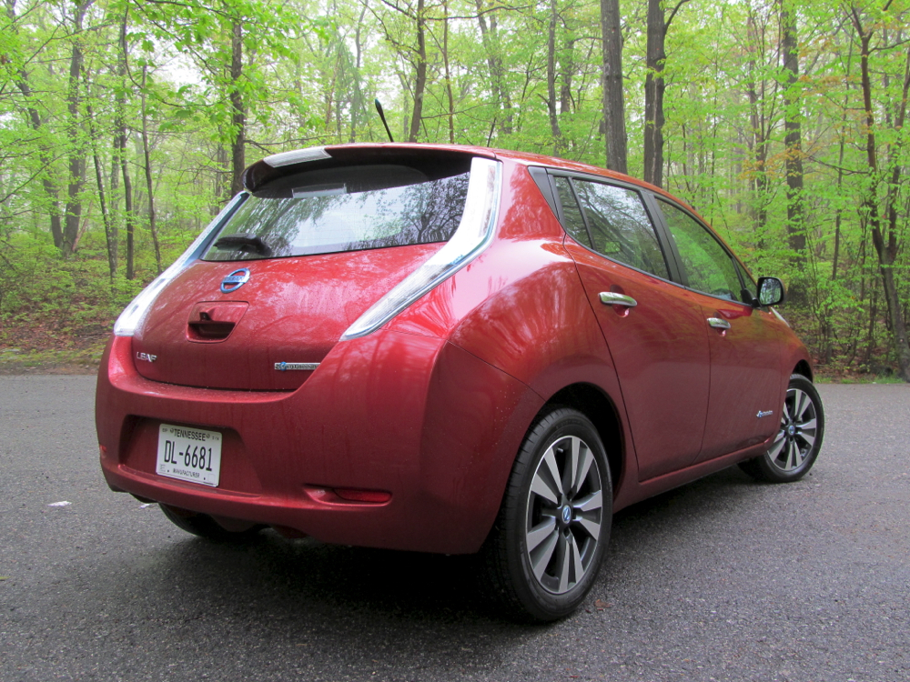 Small Set Of 2014 Nissan Leaf Electric Cars Recalled For Inverter