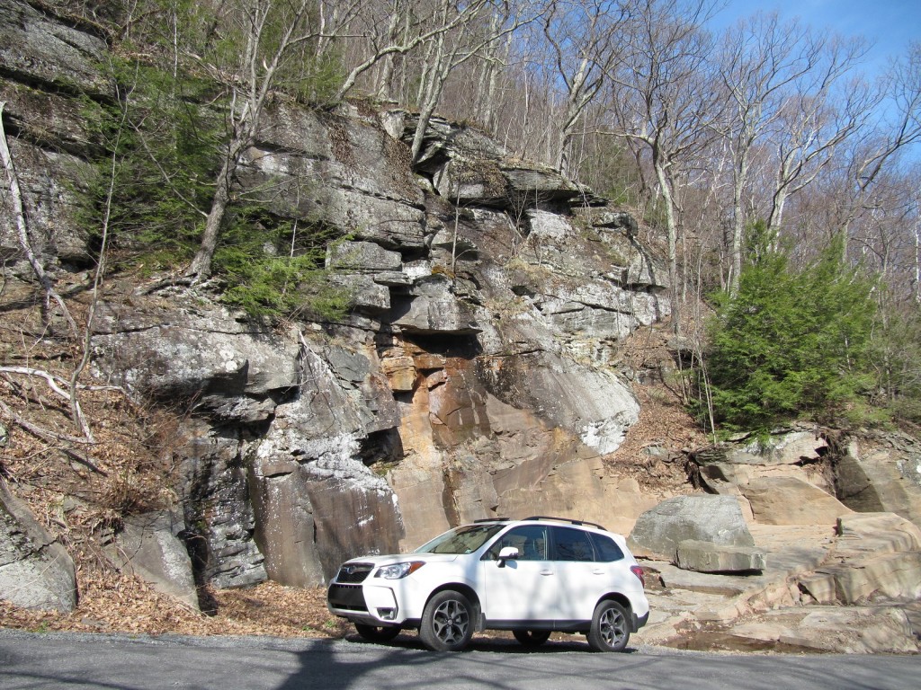 2014 Subaru Forester: High-End XT Vs Base Model, Pros & Cons lead image