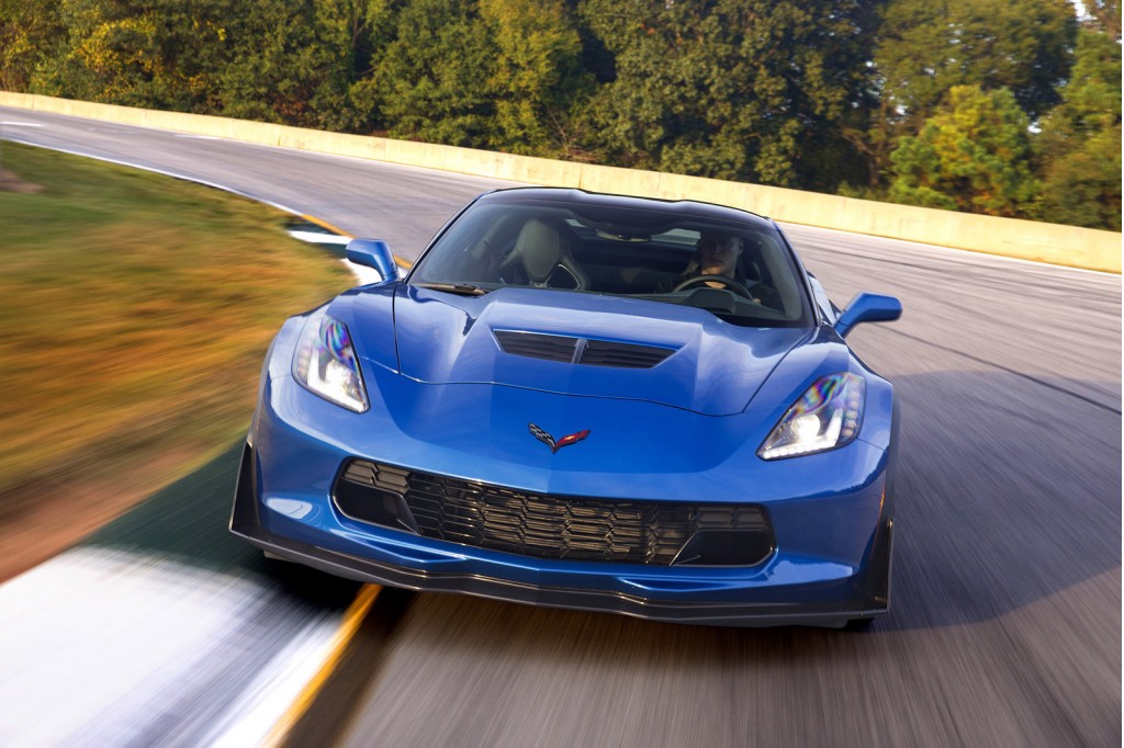 The Car Connection's Best Luxury Cars To Buy 2015