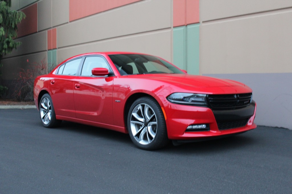 2015 Dodge Charger vs 2015 Jaguar XF - The Car Connection