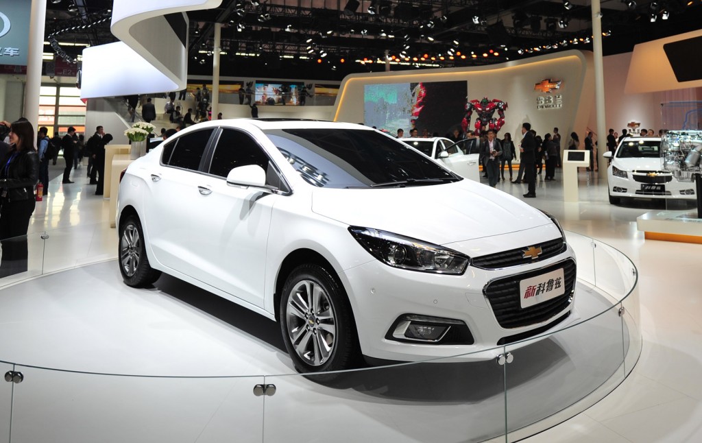 2016 Chevrolet Cruze Sedan Unveiled At Beijing Auto Show