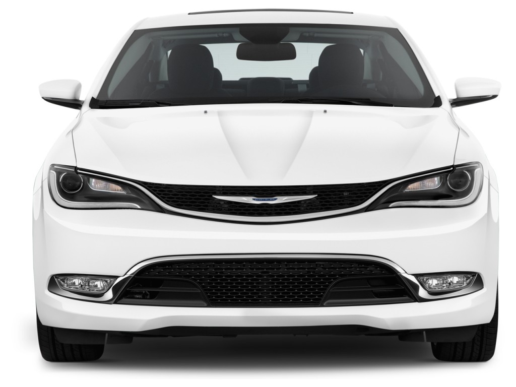 Front Exterior View - 2016 Chrysler 200 4-door Sedan C FWD Report: Chrysler To Announce Repayment Of Government Loans