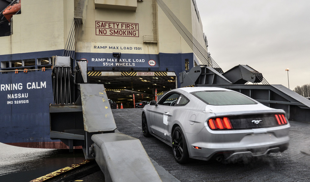2016 ford mustang being loaded on a ship for export_100551830_l