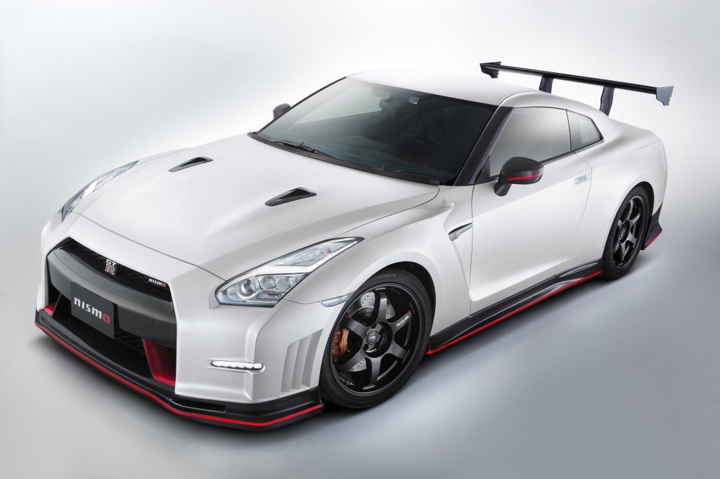  Reseña, calificaciones, especificaciones, precios y fotos del Nissan GT-R 2016 - The Car Connection