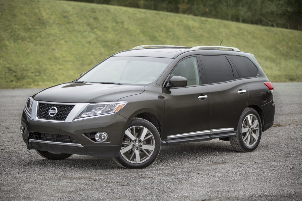 Nissan Pathfinder recalled for hood that can fly open lead image