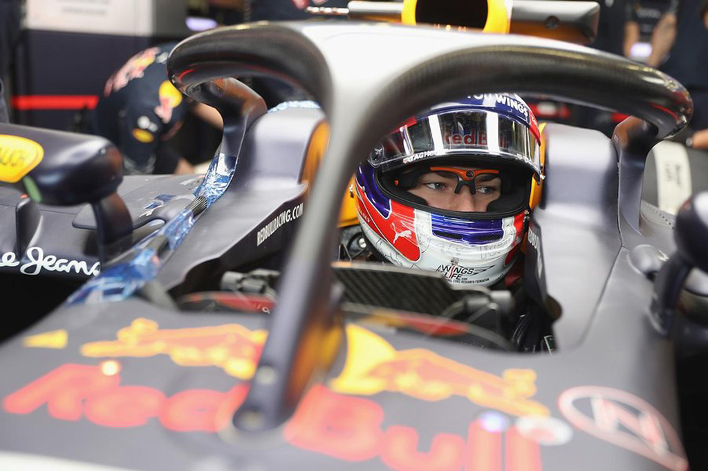 Red Bull Not A Fan Of F1 S Proposed Halo Cockpit Protection