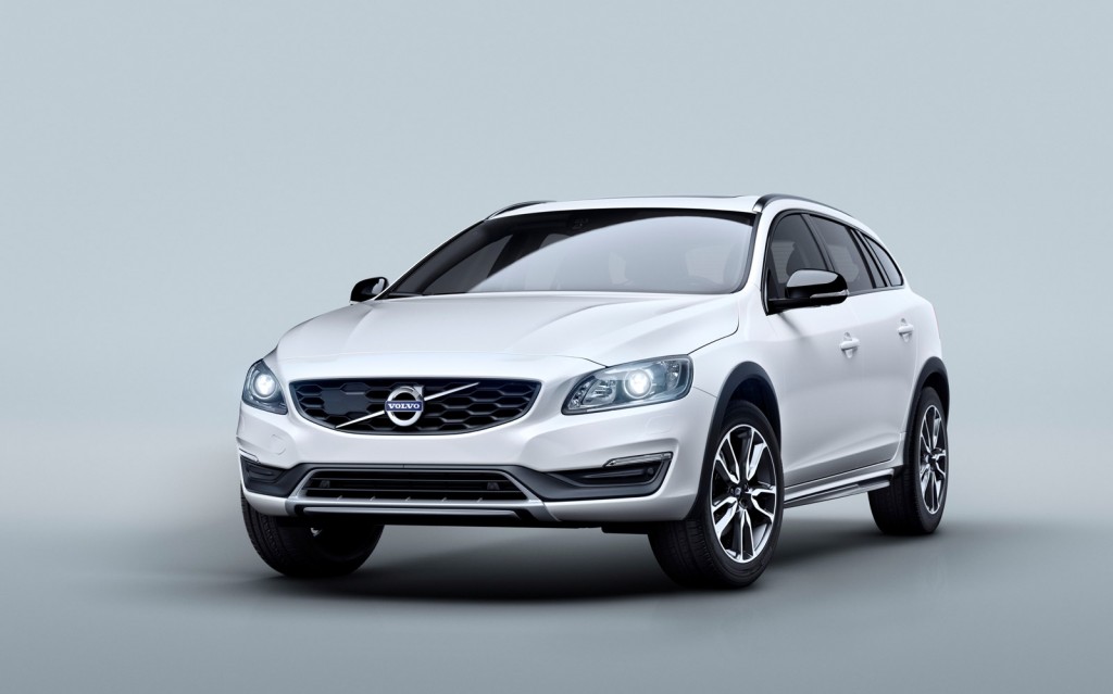 Rugged 2015.5 Volvo V60 Cross Country Wagon Takes On Outback, Allroad