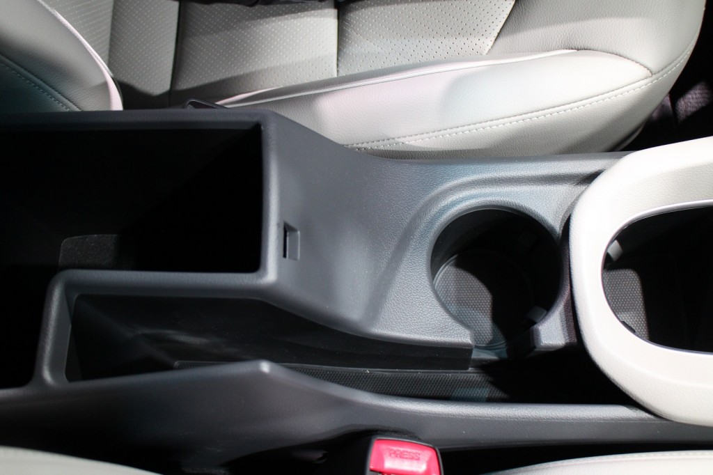 2017 Hyundai Ioniq Hybrid (European spec), 2016 Geneva Motor Show 2017 Hyundai Ioniq Hybrid (European spec), 2016 Geneva Motor Show