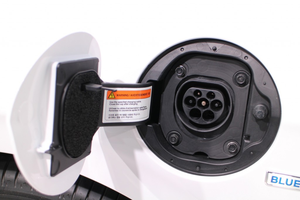 2017 Hyundai Ioniq Plug-In (European spec), 2016 Geneva Motor Show 2017 Hyundai Ioniq Plug-In (European spec), 2016 Geneva Motor Show