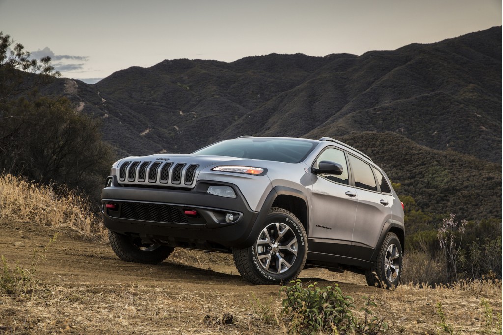 Jeep SUVs recalled to fix problem that can cause power loss