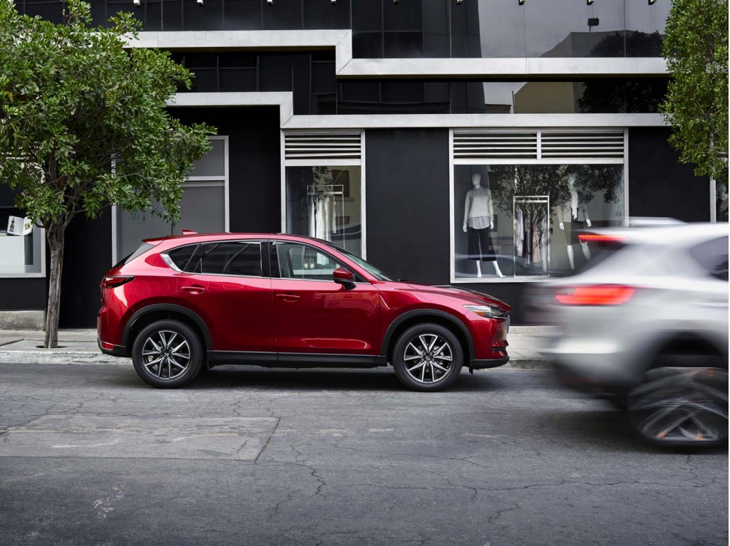 2017 Mazda CX-5 priced from $24,985, which is the same as everyone else lead image