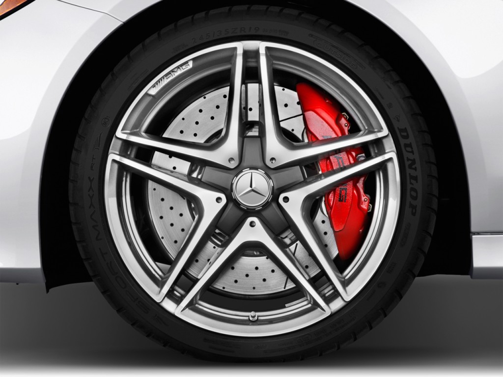 Шины мерседес где. Mercedes AMG Wheels. Диски Mercedes c63 AMG. Колесо для Мерседес 63 АМГ. Колеса мерса.