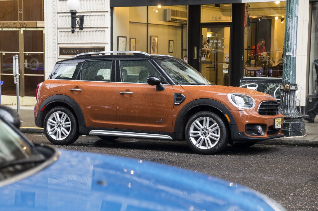 10,000 Mini Cooper Countryman crossover SUVs recalled over missing part