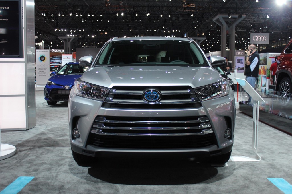 2017 Toyota Highlander Hybrid To Be Offered In Four Trim Levels 2017 Toyota Highlander Hybrid To Be Offered In Four Trim Levels Live Photos