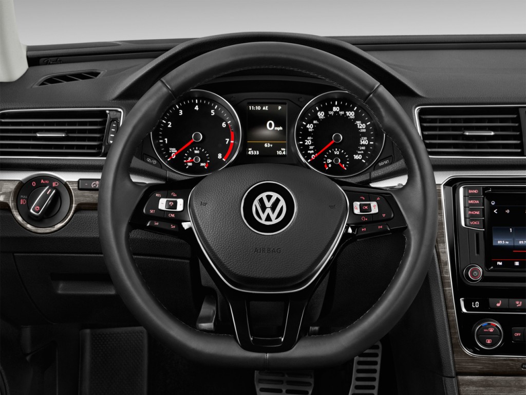 Image: 2017 Volkswagen Passat V6 SEL Premium DSG Steering Wheel, size: 1024 x 768, type: gif 