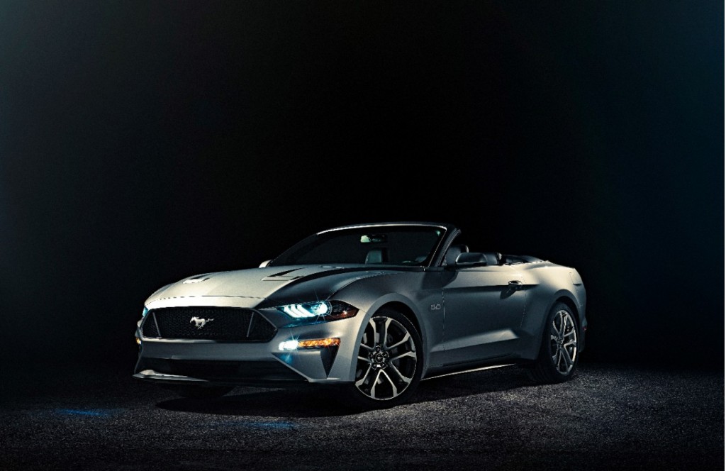 Ford takes lid off 2018 Mustang convertible lead image