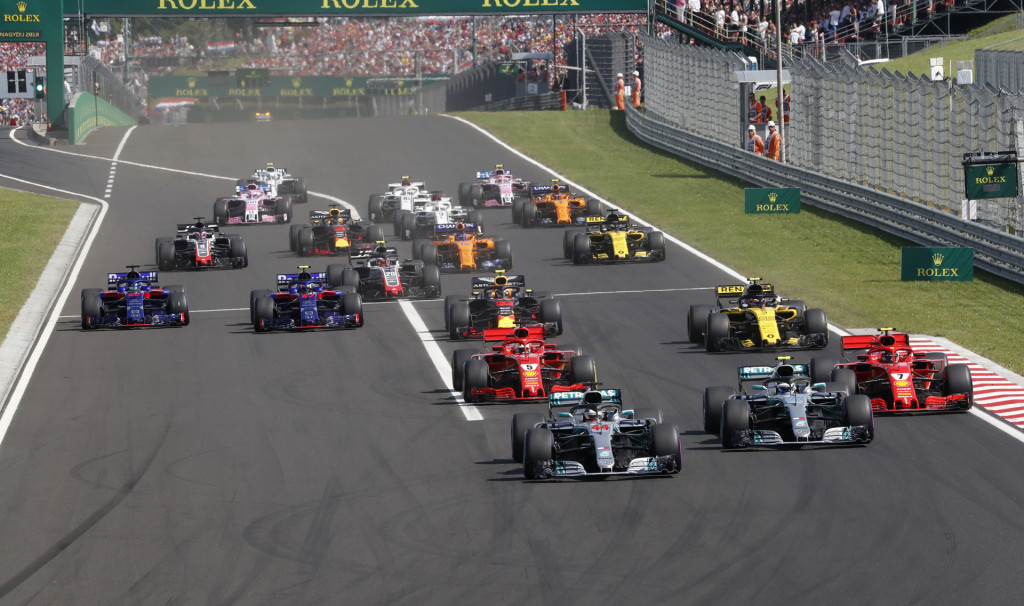 Hamilton cruises to victory in 2018 Formula 1 Hungarian Grand Prix