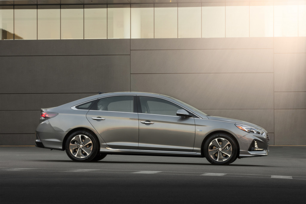2018 Hyundai Sonata upgrades trim levels with new features  lead image