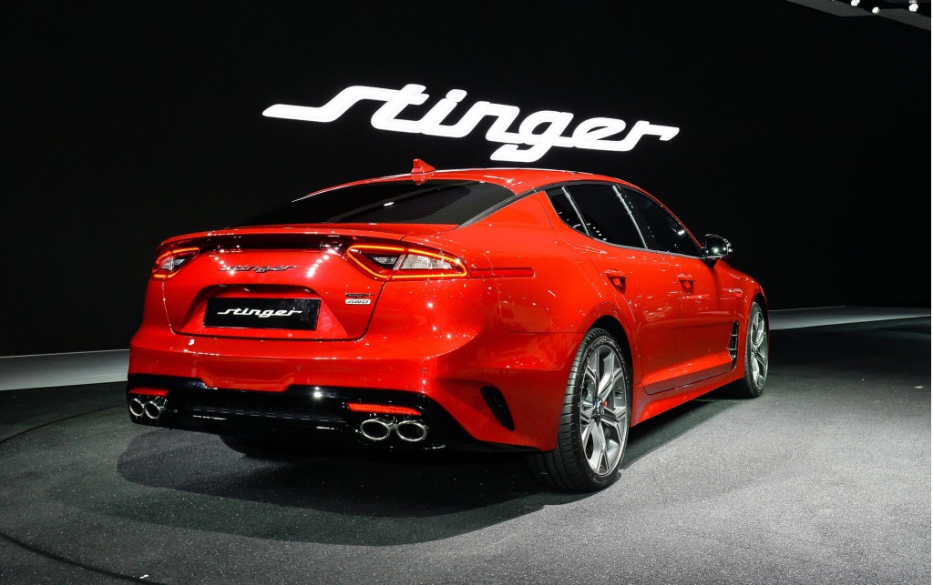 2018 kia stinger 2017 seoul auto show_100597125_l