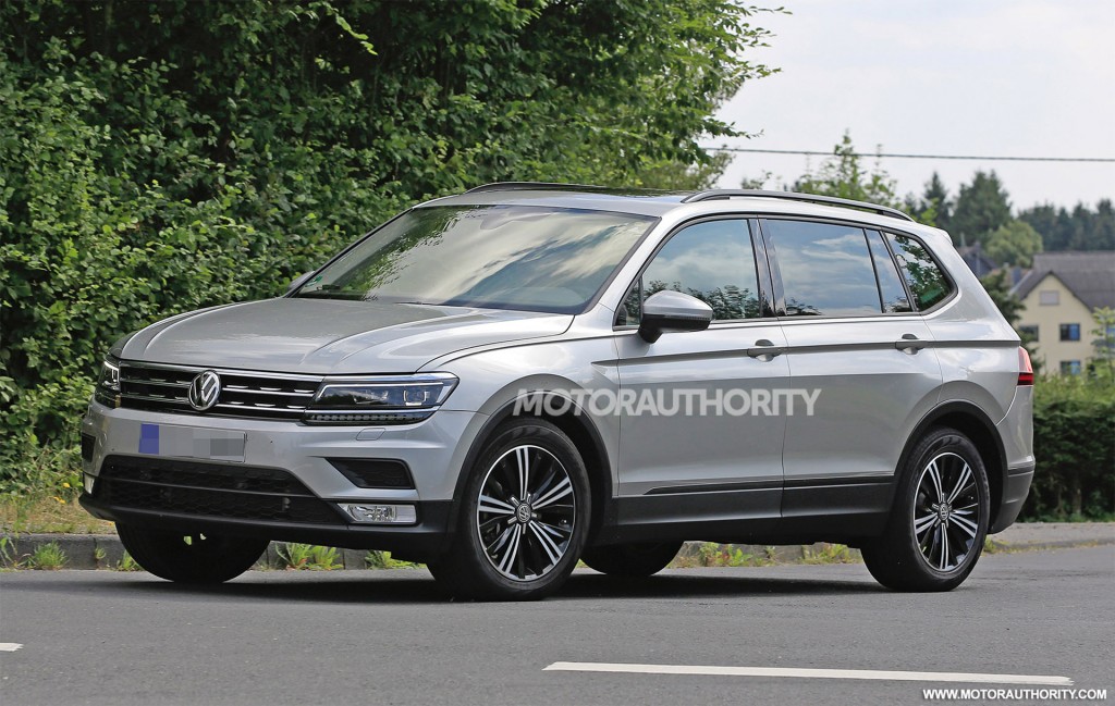 2018 Volkswagen Tiguan with 3rd row seats spy shots