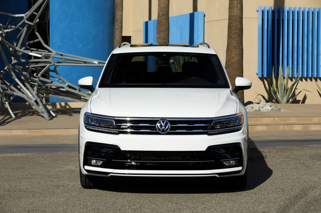  Volkswagen Tiguan R-Line agrega estilo y sabor a un precio razonable