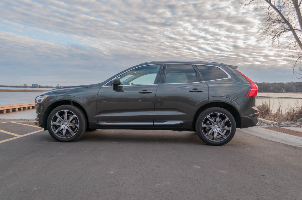 Volvo issues largest recall in company history for seat belt issue lead image
