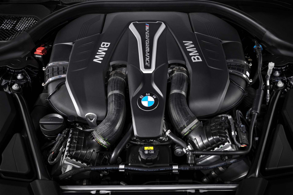 2019 BMW 5-Series (M550i xDrive)