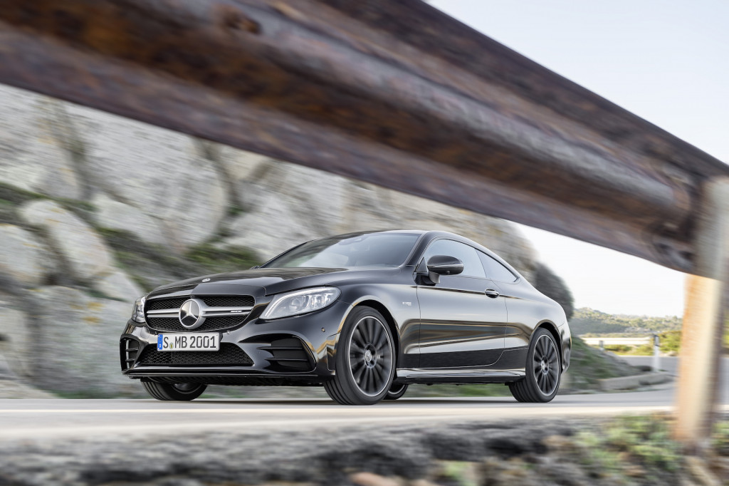 Mercedes-Benz to launch its own new car subscription program lead image