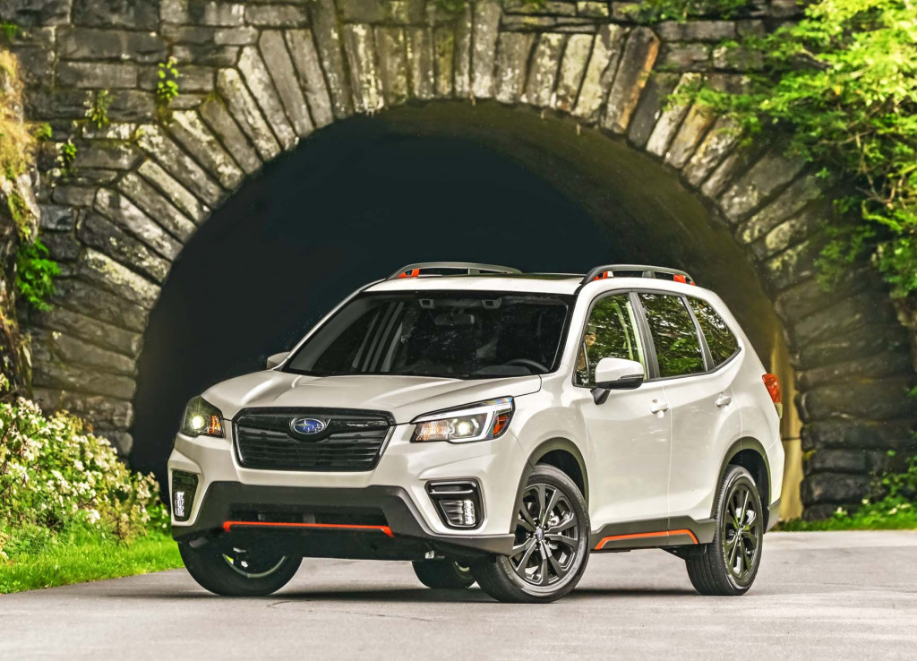 2019 Toyota RAV4 vs. 2019 Subaru Forester Compare Cars