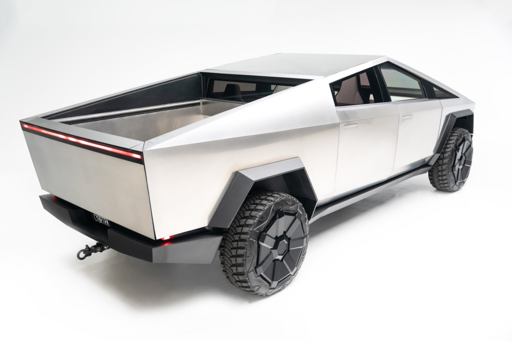 Prototip Tesla Cybertruck 2019 (Muzeul de automobile Petersen)