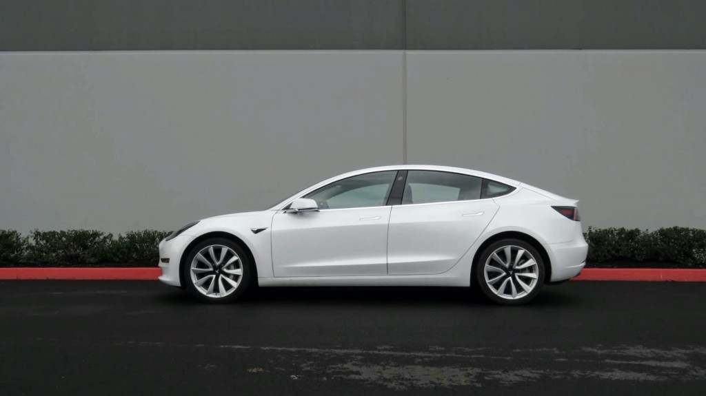 Tesla recalls all 2017-2020 Model 3 electric cars