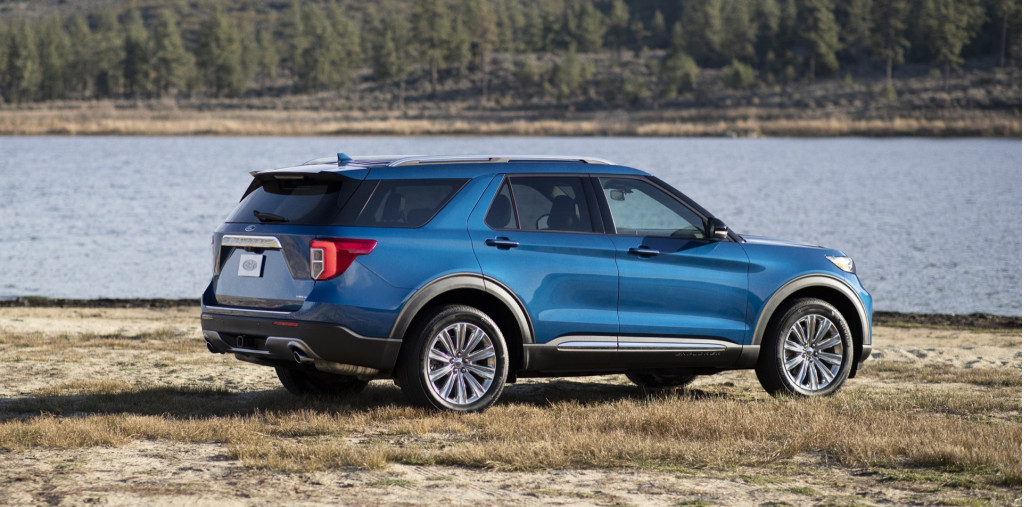 2020 Ford Explorer SUV earns Top Safety Pick+; Lincoln Aviator nabs TSP award  lead image