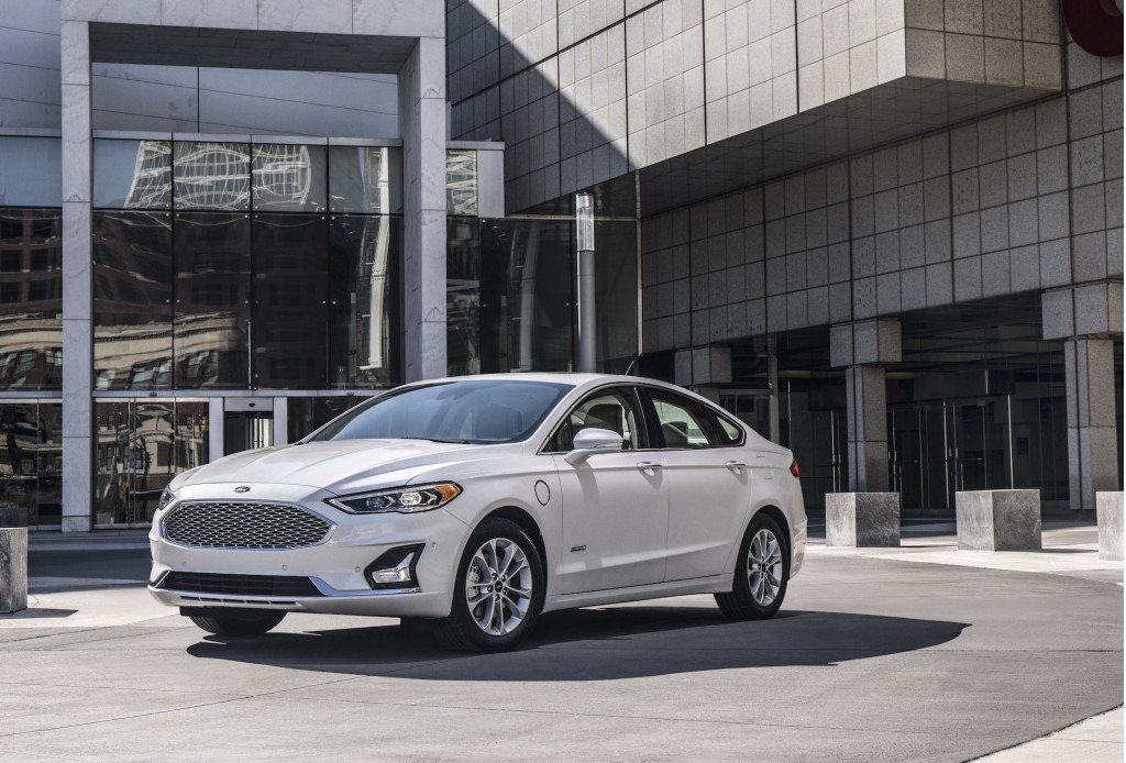 New And Used Ford Fusion Prices Photos Reviews Specs The Car Connection