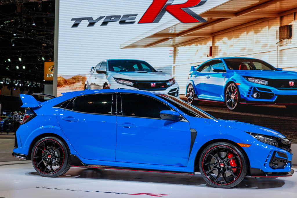 First drive review: The 2020 Honda Civic Type R irons out ...