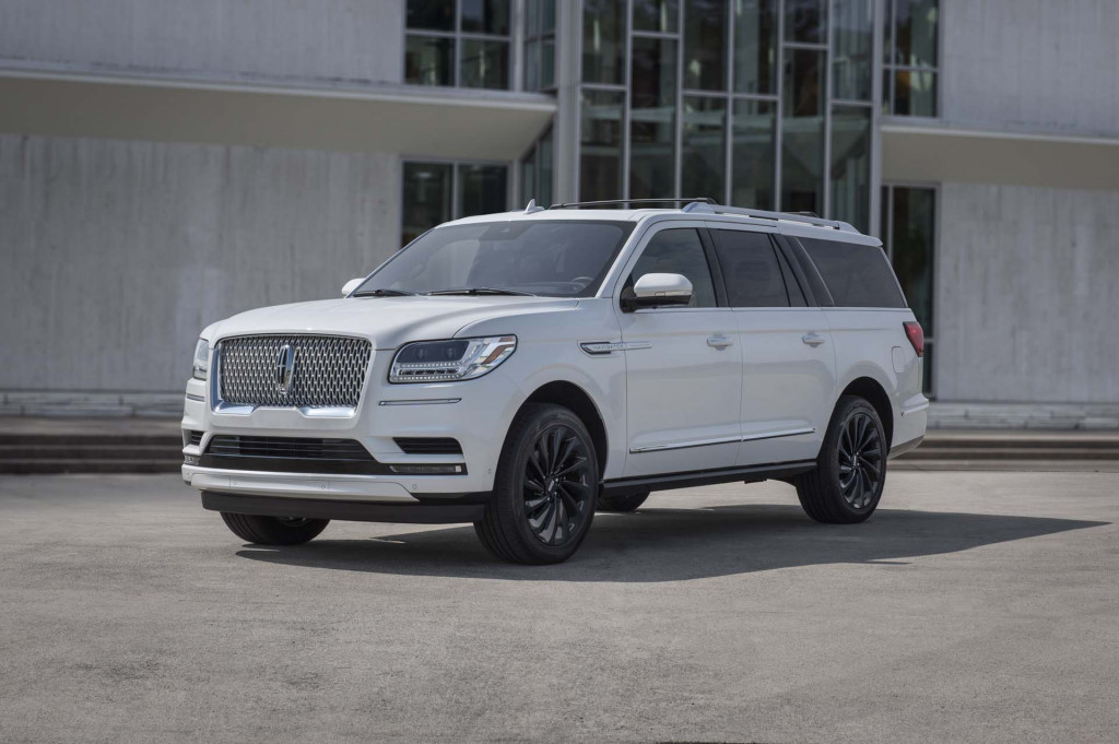 Review update: The 2020 Lincoln Navigator reserves its best for the highway