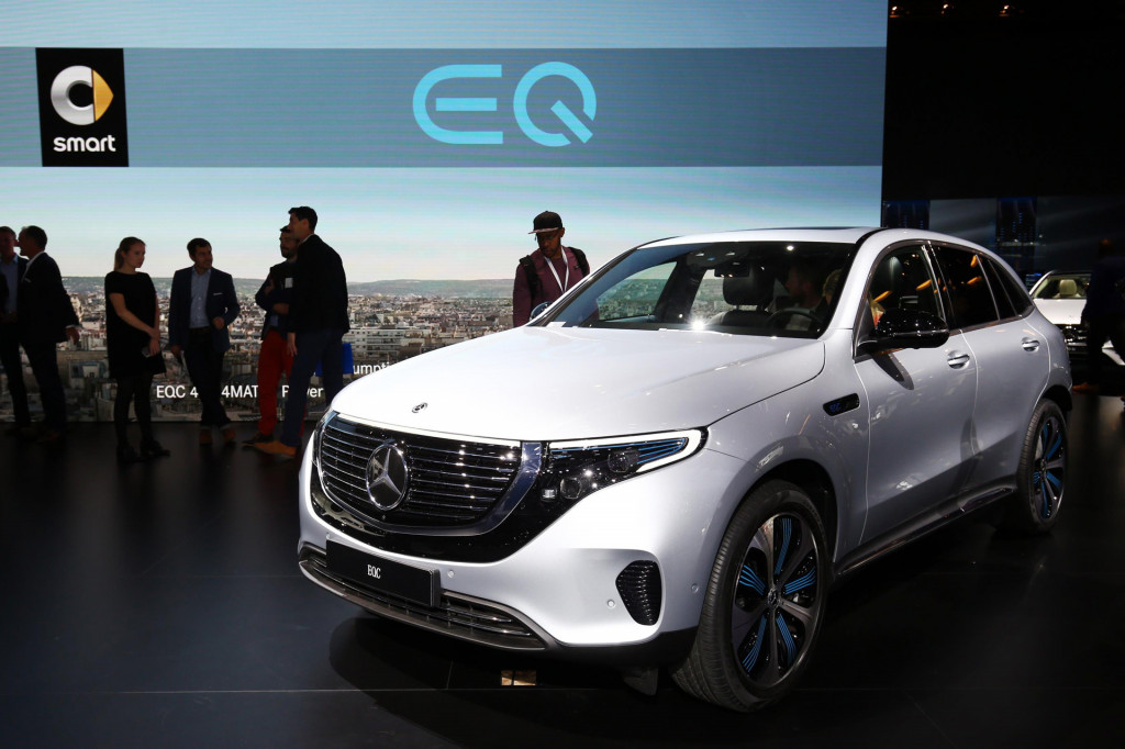 2020 Mercedes Benz Eqc 400 Makes Public Debut At Paris Auto Show