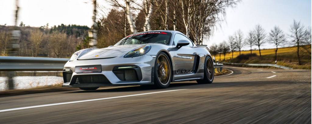 2020-porsche-718-cayman-gt4-